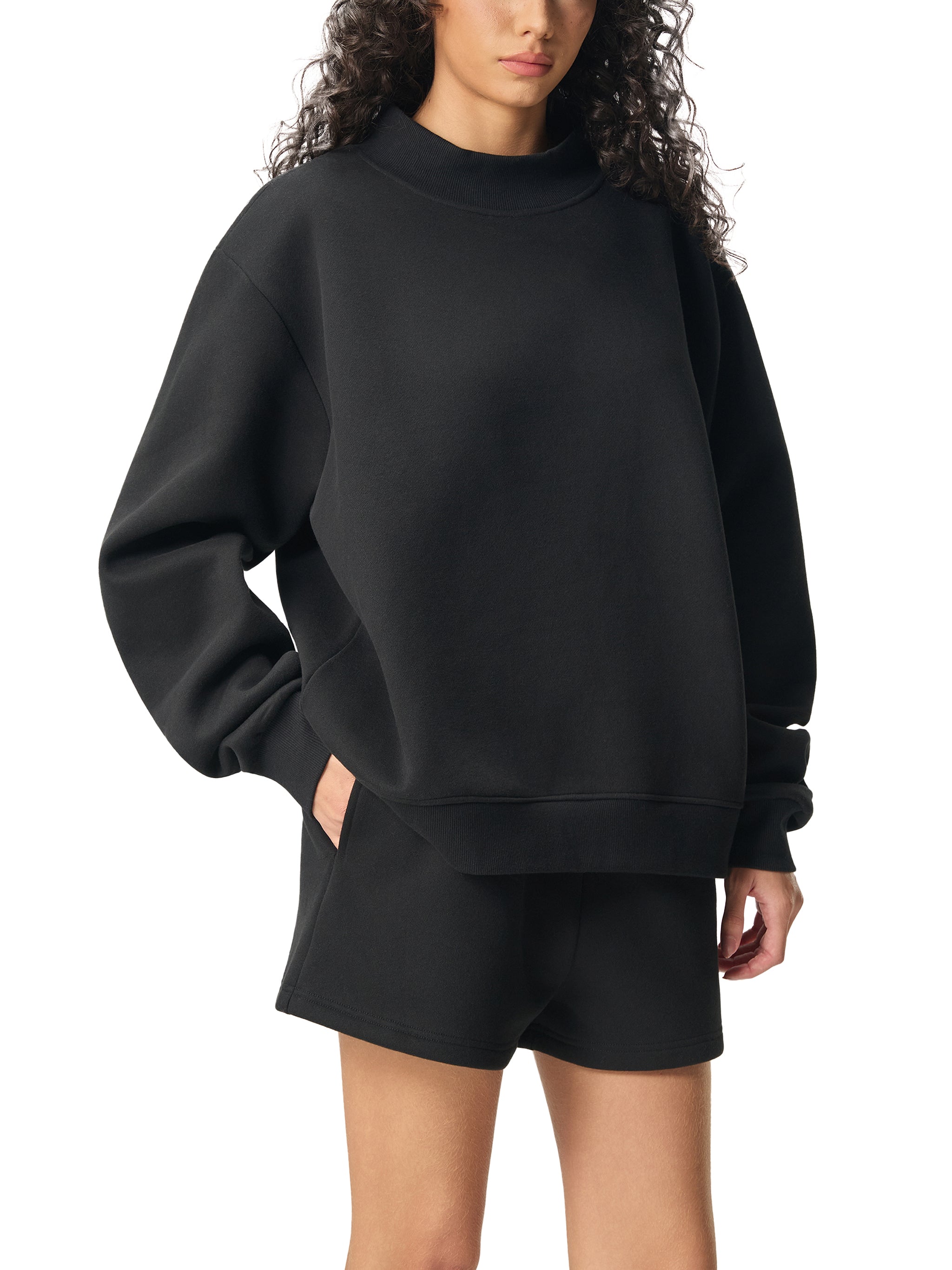 EIWMock Neck Crew Sweatshirt